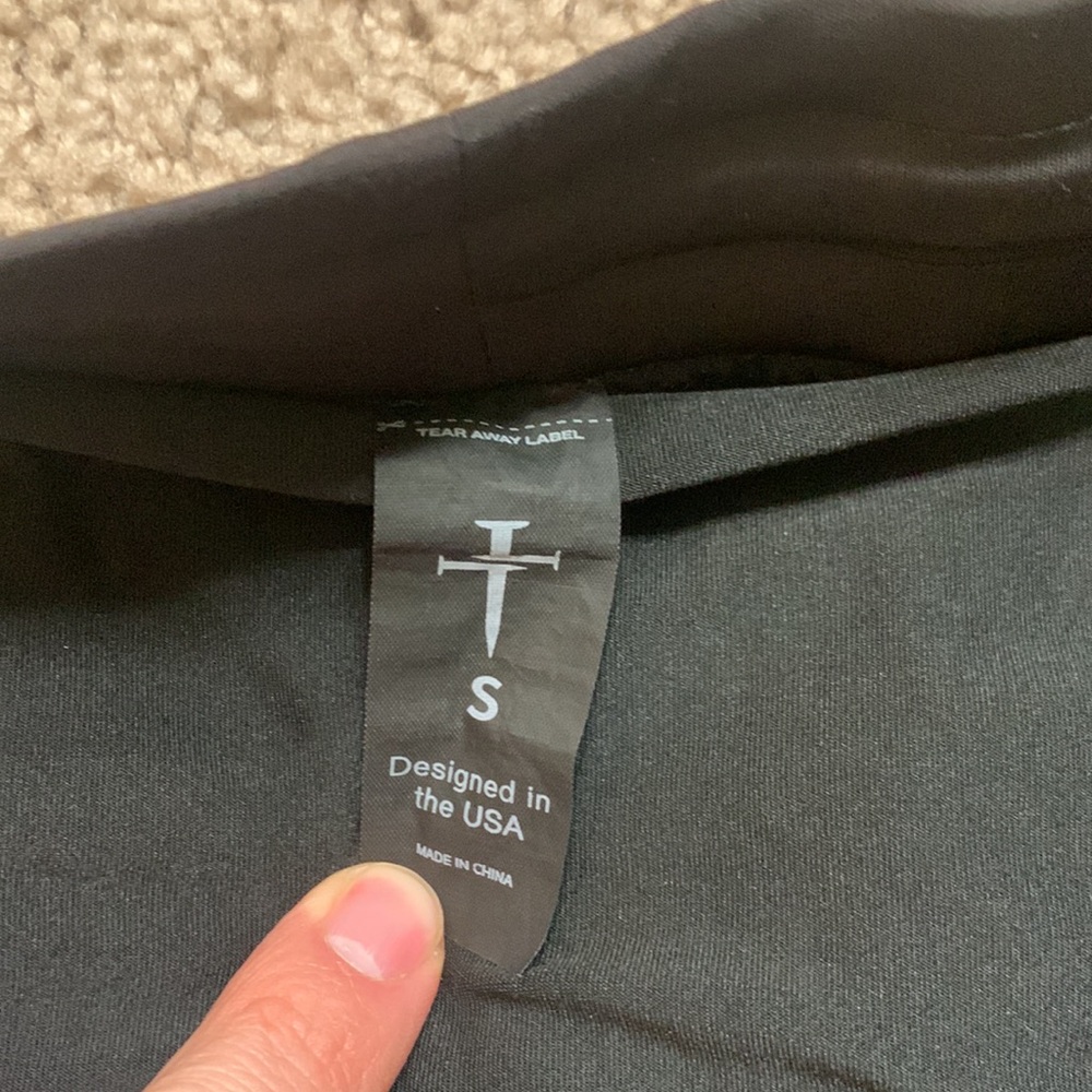 Threenails shorts - Picture 5 of 6